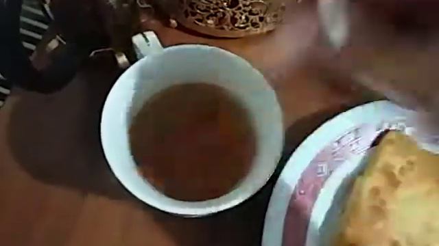 ВЕЧЕРНИЙ ПЯТНИЧНЫЙ ЧАЙ С ХАЧАПУРИ С СЫРОМ И С НАБАТ ЭТО РЕБЯТА НАСЛАЖДЕНИЕ !ВСЕМ ДОБРОГО ВЕЧЕРА смотреть онлайн