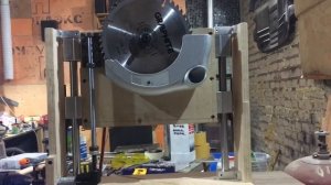 Подъемный механизм циркулярной пилы | Circular saw lifting mechanism