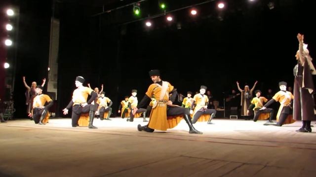 Государственный ансамбль песни и танца Грузии «KUTAISI» в Мариуполе смотреть онлайн