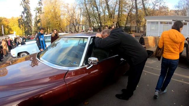 ⁴ᴷ⁵⁰ Walking Moscow: Moscow Center - Retro Car Festival | Gorky Central Park of Culture and Leisure смотреть онлайн
