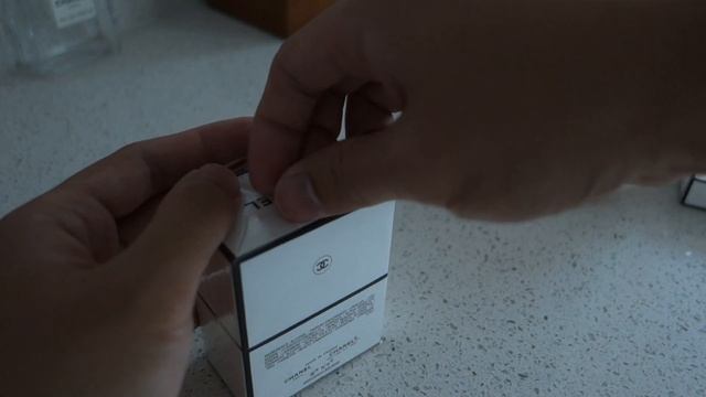 Chanel No. 5 Parfum & soap unboxing смотреть онлайн