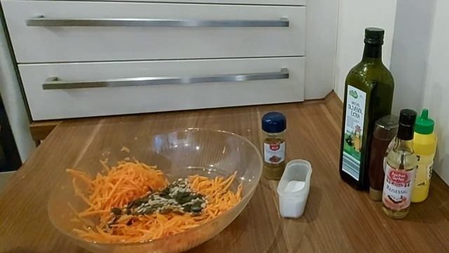 Морковный салат ВИТАМИННЫЙ с семечками