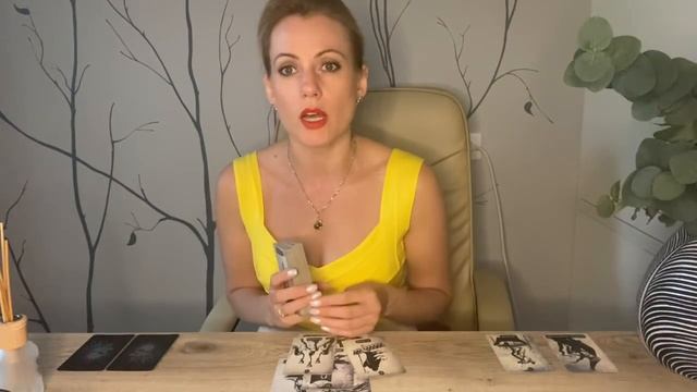 О Нем. Сможет ли Он уйти. Будет ли возвращаться. Расклад для Мудрых Женщин. Черное Таро?Запись П.Э смотреть онлайн