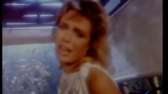 Kim Wilde - Cambodia (Official Music Video) смотреть онлайн