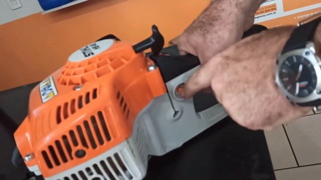 Funcionamento Podador Stihl HS 45 - Poda de Arbustos смотреть онлайн