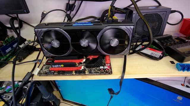 AMD Radeon VII (7) и Vega Дорогие дрова? Или почему я не беру карты на HBM памяти? смотреть онлайн
