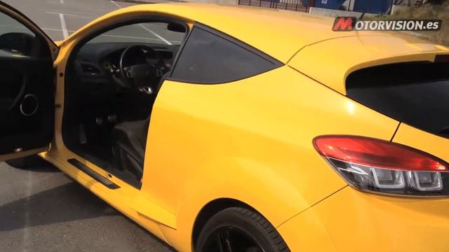Renault Megane RS Cup Turbo смотреть онлайн