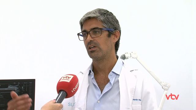 Entrevista a Antonio Medina, Urólogo Suturo смотреть онлайн