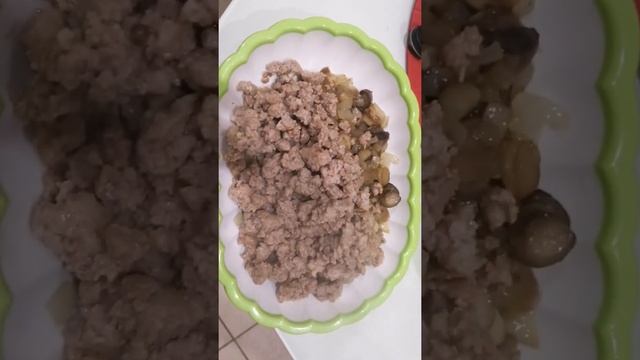 Фаршированные шампиньоны в духовке с сыром !Закуска на новый год! смотреть онлайн