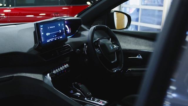 Pre-Reg Peugeot 5008 2.0BHDI 180HP GT PREMIUM AUTO смотреть онлайн