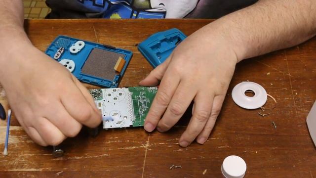 Can I Fix It? Nintendo Game Boy Color GBC Power and Sound Issues смотреть онлайн