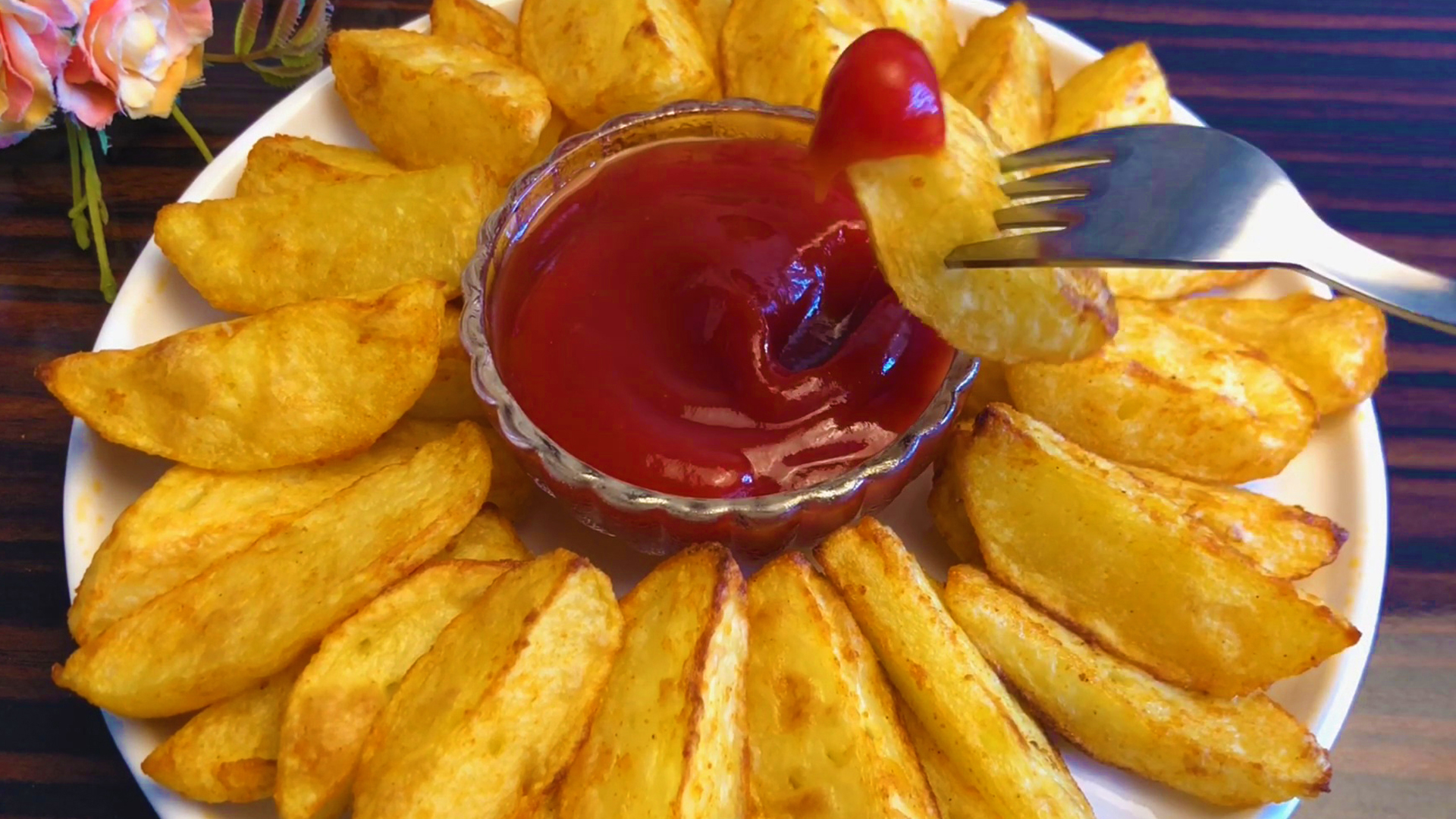 Как приготовить картошку в духовке вкусно Запеченная картошка по деревенски смотреть онлайн