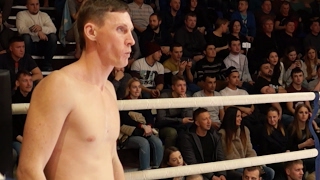 Боец без правил против простого мужичка смотреть онлайн