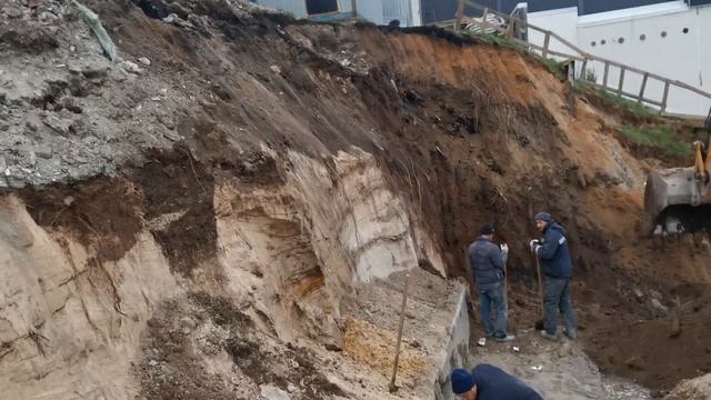 Грамотный инженер может визуально определить течение подземных вод смотреть онлайн