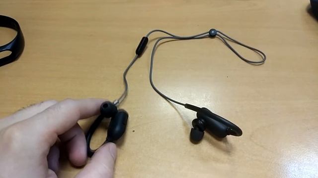 ЛУЧШИЕ БЕСПРОВОДНЫЕ НАУШНИКИ ДЛЯ ЗАЛА XIAOMI MI SPORT смотреть онлайн