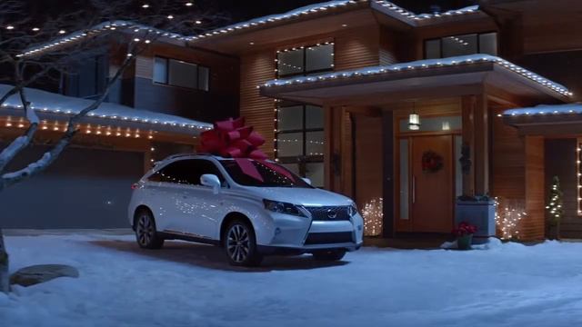 Toy Delivery Done Right The Lexus December to Remember Commercial “Teleporter” 2 смотреть онлайн