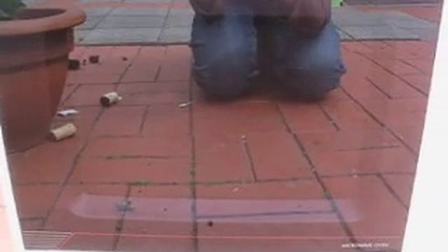 Light bulb in microwave смотреть онлайн