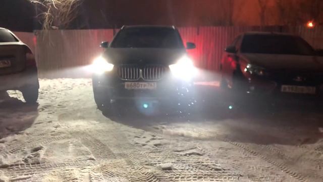 Адаптивное освещение поворотов туманками на BMW X1 f48 lci смотреть онлайн