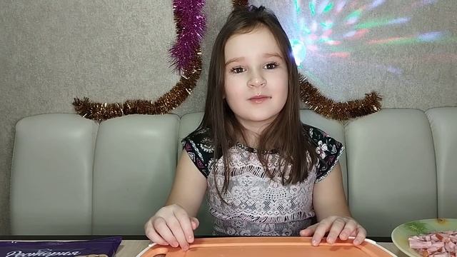 Готовим детскую пиццу! смотреть онлайн