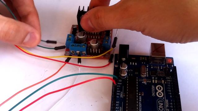 Уроки arduino. Урок 11. Биполярный шаговый двигатель на L298N смотреть онлайн