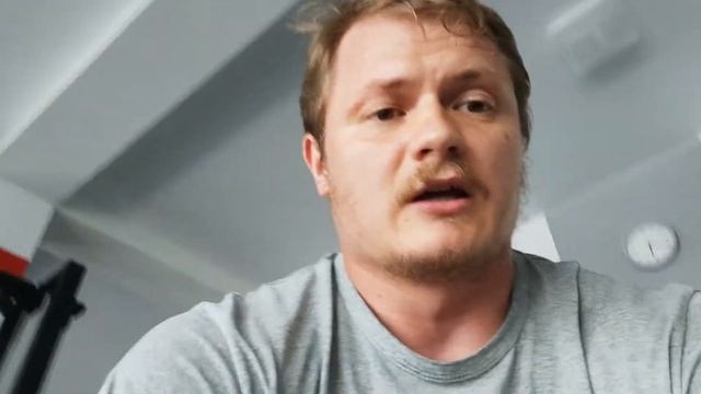 ЧЕЛЕНЖ ЖИМ ЛЕЖА 35 КГ на 88 смотреть онлайн