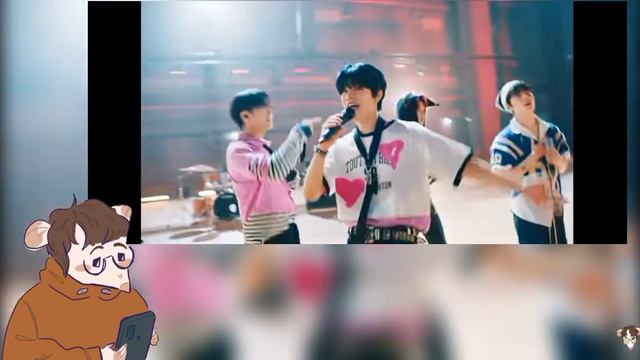 С прошедшим днём рождения STAYS 💖(реакция на клип "PARTY'S NOT OVER" Stray Kids) смотреть онлайн
