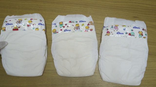 Подгузники из клеенки?! Сравнение Huggies Pampers и Libero и Старинные памперсы смотреть онлайн
