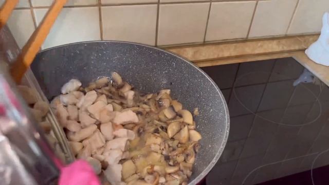 ОЧЕНЬ ВКУСНЫЙ ЖУЛЬЕН КАК В РЕСТОРАНЕ ?/Готовим Вкусно смотреть онлайн