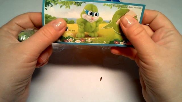 Распаковка киндер сюрпризов из коллекции "Пасхальные зайчики 20016 год" смотреть онлайн