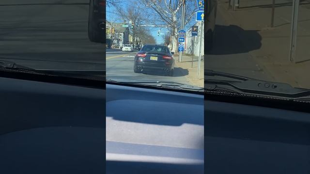 Maserati смотреть онлайн