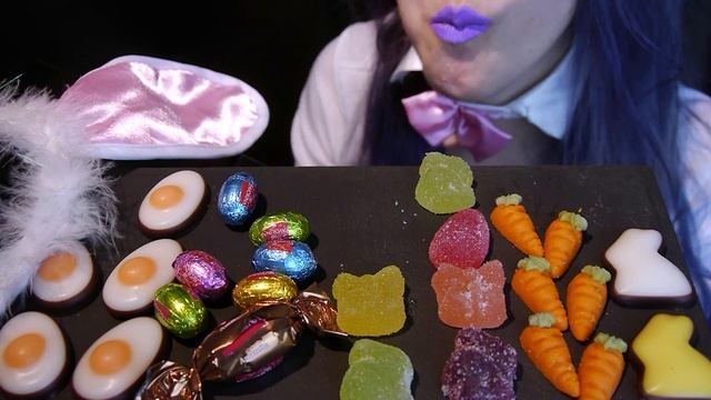 ASMR: FRUIT JELLY, MARZIPAN CARROTS, FONDANT EGGS | Easter Bunny Eats Easter Candy ? [No Talking|V] смотреть онлайн