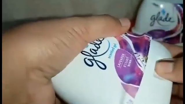 HOW TO USE GLADE SCENTED GEL | Helen & Brian смотреть онлайн