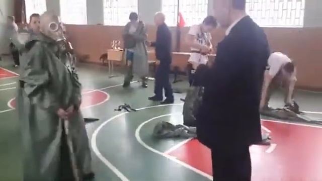 Школа 868. Надевание ОЗК смотреть онлайн