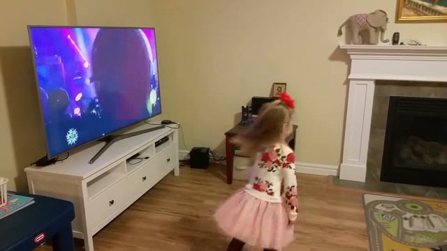 Именинница зажигает! Маше 4 года! смотреть онлайн