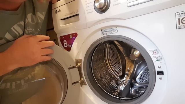 The LG Inverter Direct Drive 8KG Washing Machine