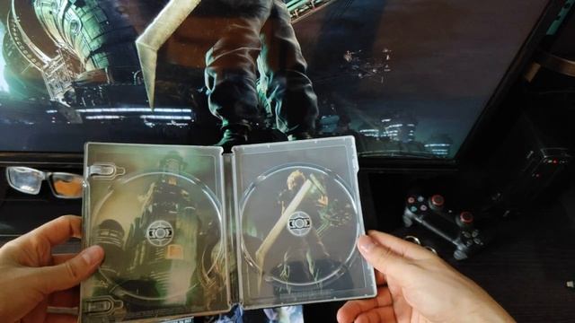 FINAL FANTASY VII REMAKE DELUXE EDITION - РАСПАКОВКА (PS4) смотреть онлайн