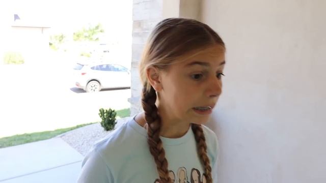 Escaping Hello NEiGHBOR's NeW House Dad TuRned Into NeiGhboR! смотреть онлайн