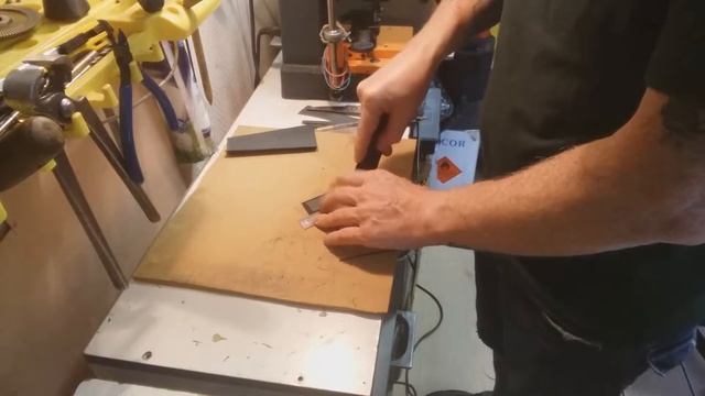 Ремонт обуви. Изготовление ремешка для часов Calvin Klein. смотреть онлайн