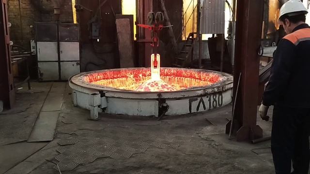 Закалка 1100°С на воду. Термообработка металлов - моя основная работа. смотреть онлайн