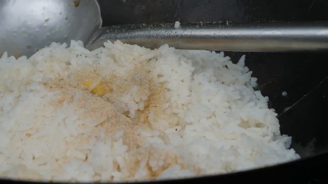 도로위 트럭 달인셰프! 돼지볶음 계란 밥 / truck master chef! fried pork egg rice, egg fried rice - thai street food смотреть онлайн