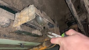 Замена лампочки подсветки порога LAND CRUISER PRADO 150