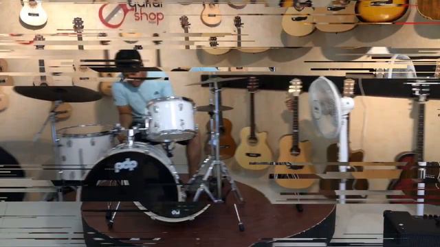 Visiting Guitar Shop Pokhara (Gd Mini-Vlogs) смотреть онлайн