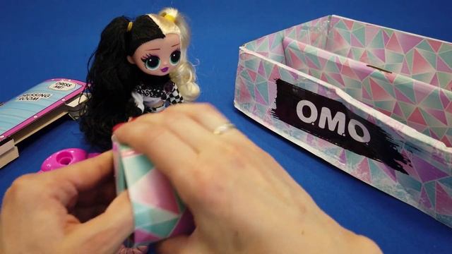 РОЗЫГРЫШ КУКЛЫ ЛОЛ/LOL /L.O.L. зимнее диско ! Обзор и распаковка ! #ЛОЛ #LOL #LOLsurprise #кукла смотреть онлайн