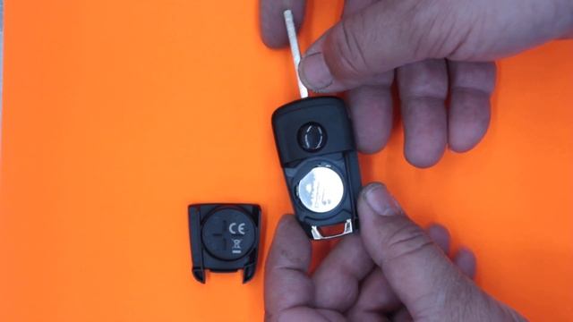 Holden Cruze - Opel - Chevrolet - How To Replace The Remote Battery смотреть онлайн