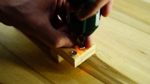 Самая простая точилка для ножей с регулировкой угла заточки своими руками / Simple knife sharpener