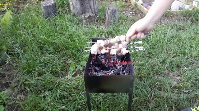 ШАШЛЫК из ПЕЧЕНИ с ГРИБАМИ и ОВОЩАМИ!!! смотреть онлайн