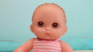 Куклы Пупсики Малыши какают на горшок Пупс обкакался и купается в ванной Игрушки для девочек