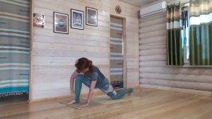 Йога. Терапевтический вариант Сурья Намаскар -Приветствие Солнцу.