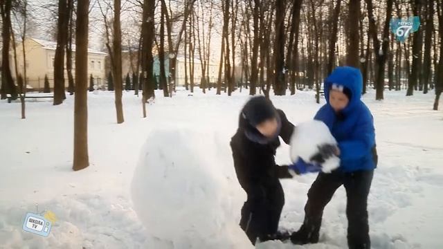 Секреты лепки настоящего снеговика | СмолшколаТВ | Новое Клёвое смотреть онлайн