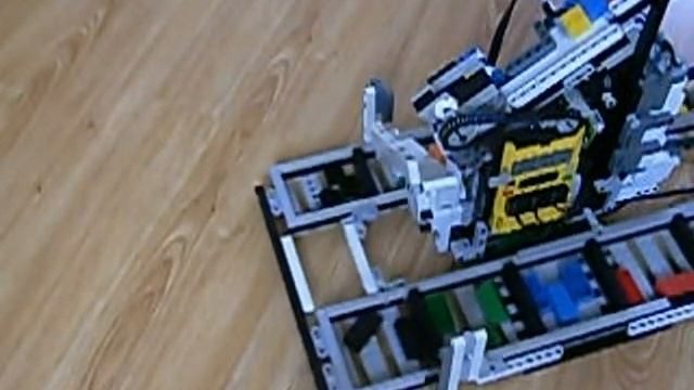 Lego Sorting Machine #4 (Mindstorms NXT + RCX Sorter) смотреть онлайн